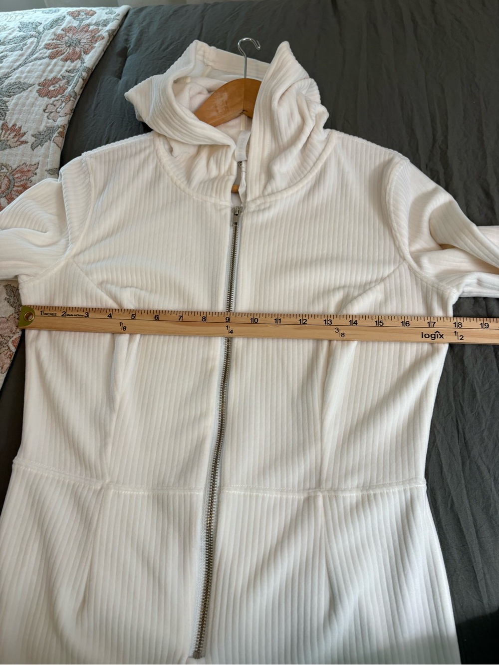 Fabletics Plush Rib Hooded Jumpsuit. Size Medium. - Picture 12 of 16